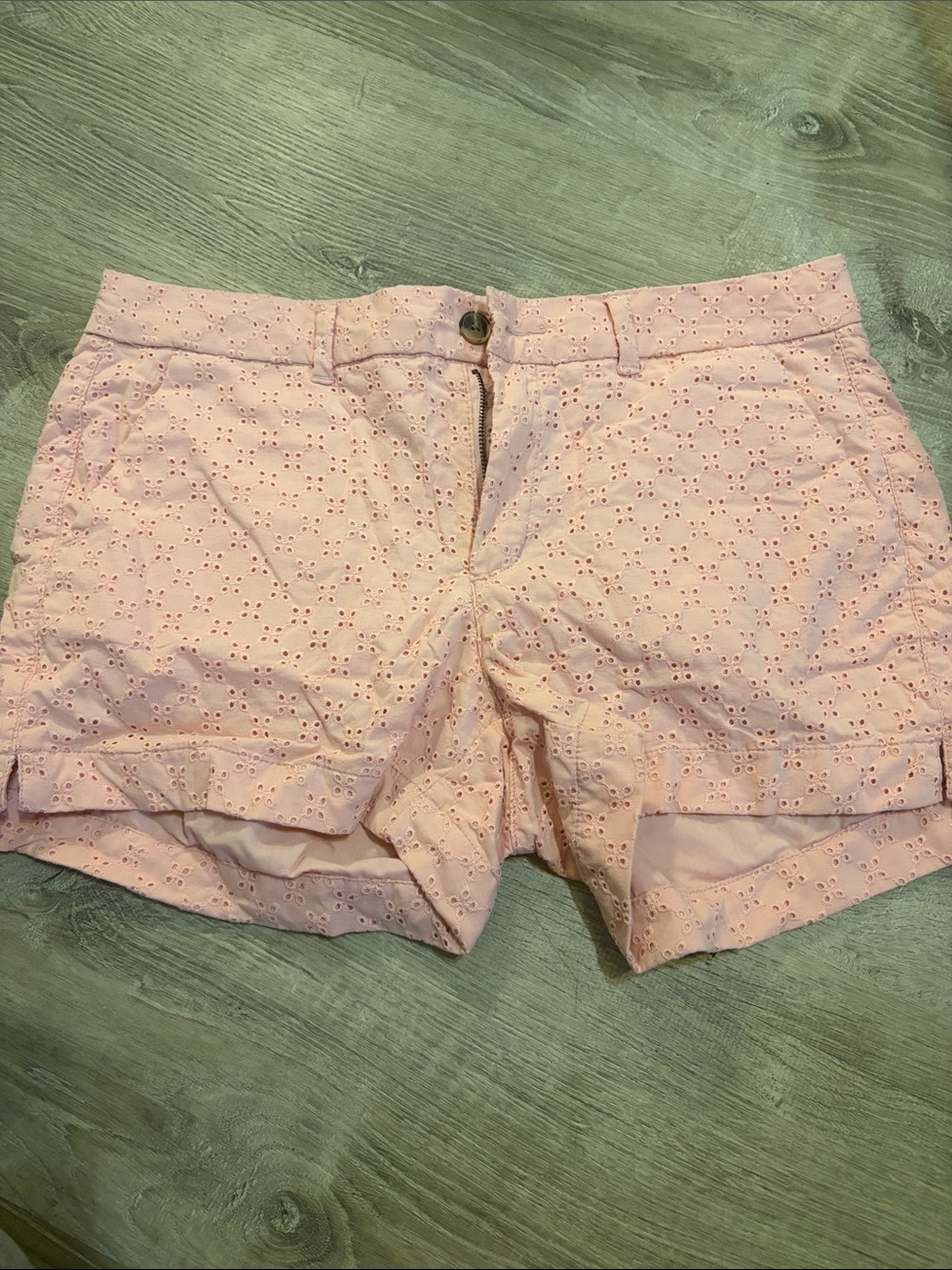 Old NavyWomen's Pink Eyelet Shorts
